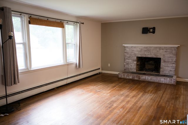 78 Lane Street, Hamden, CT 06514