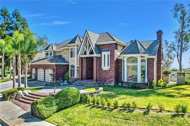 102 Mill Run, Monrovia, CA 91016