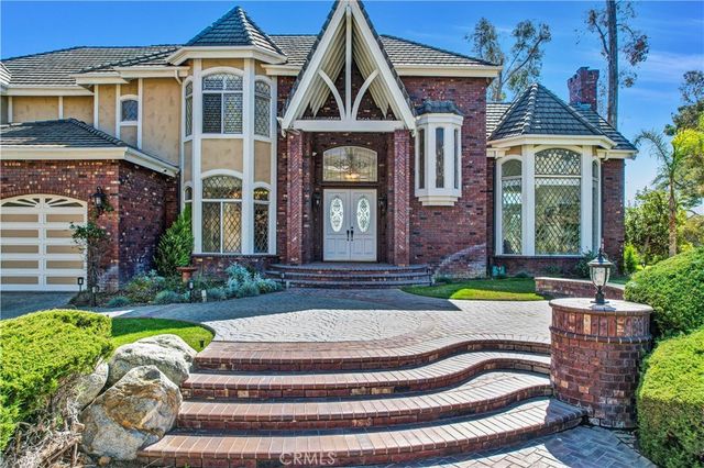 102 Mill Run, Monrovia, CA 91016