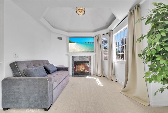 102 Mill Run, Monrovia, CA 91016