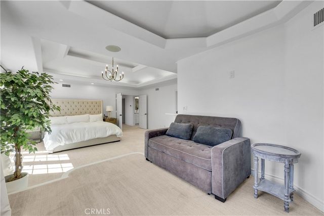 102 Mill Run, Monrovia, CA 91016