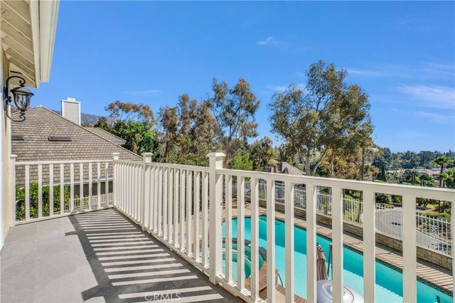 102 Mill Run, Monrovia, CA 91016