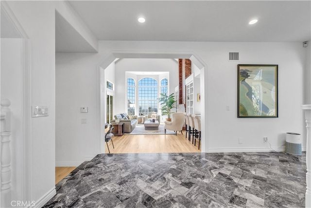 102 Mill Run, Monrovia, CA 91016