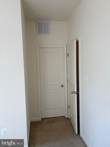 12757 LOTTE DR, Woodbridge, VA 22192