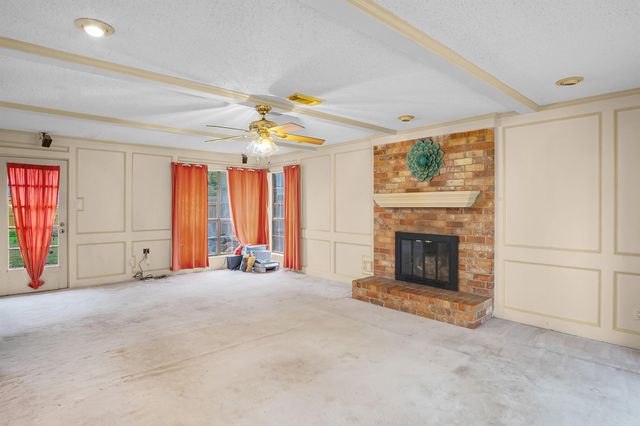 1119 Trowbridge Drive, Houston, TX 77062