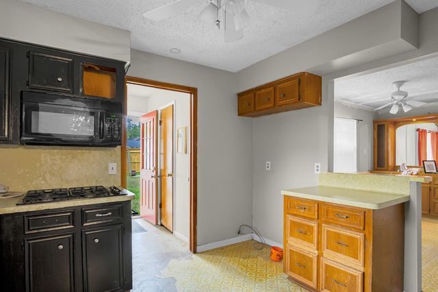 1119 Trowbridge Drive, Houston, TX 77062