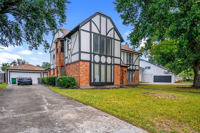 1119 Trowbridge Drive, Houston, TX 77062
