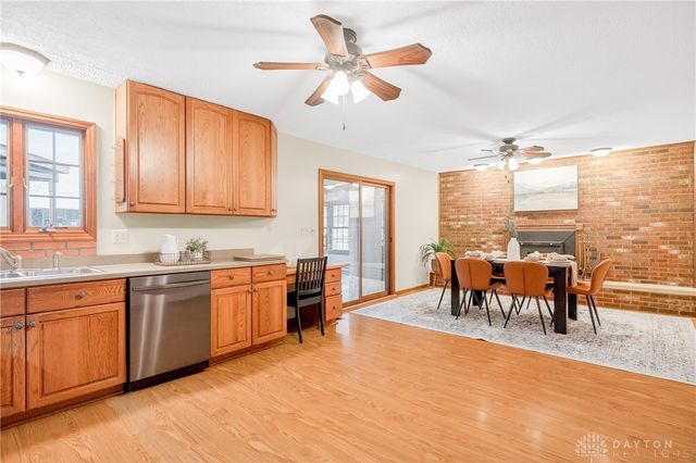 7567 Roselake Drive, Dayton, OH 45414