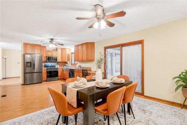 7567 Roselake Drive, Dayton, OH 45414