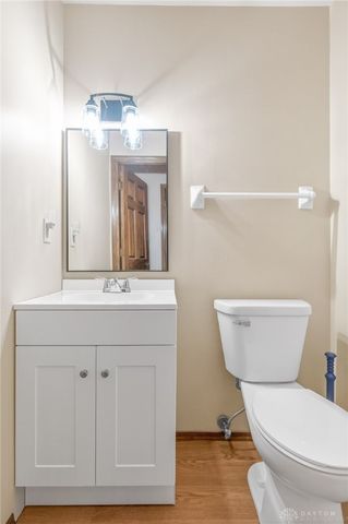 7567 Roselake Drive, Dayton, OH 45414