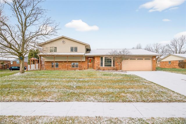 7567 Roselake Drive, Dayton, OH 45414