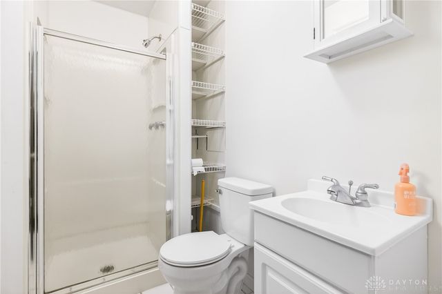 7567 Roselake Drive, Dayton, OH 45414