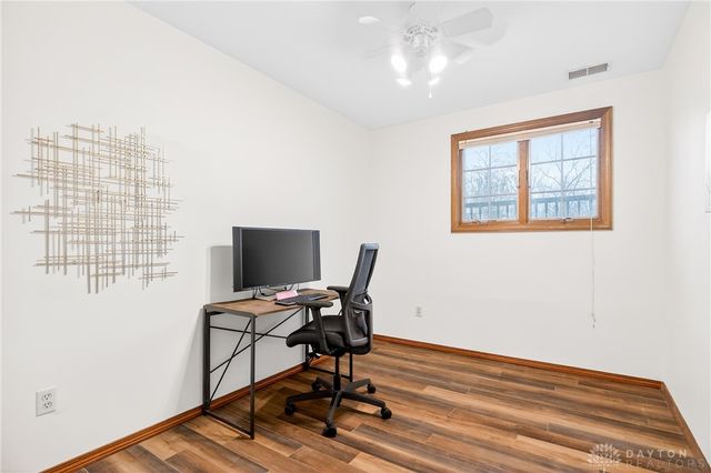 7567 Roselake Drive, Dayton, OH 45414