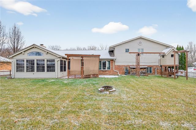 7567 Roselake Drive, Dayton, OH 45414