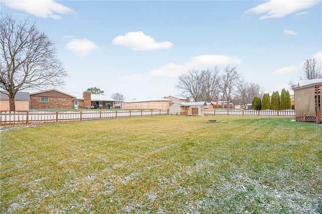 7567 Roselake Drive, Dayton, OH 45414