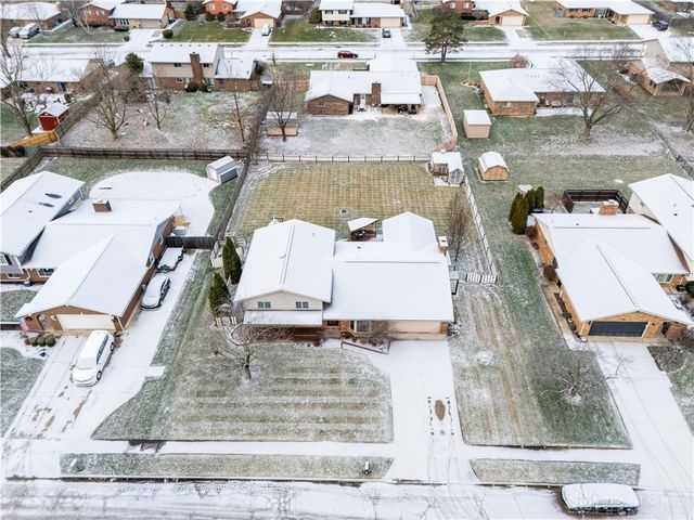 7567 Roselake Drive, Dayton, OH 45414