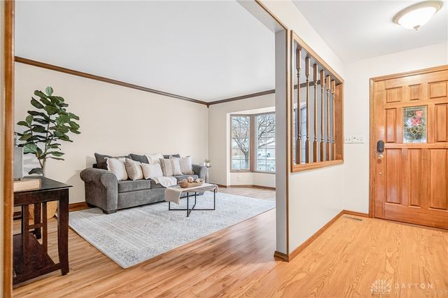 7567 Roselake Drive, Dayton, OH 45414