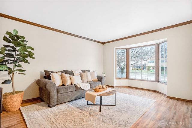 7567 Roselake Drive, Dayton, OH 45414