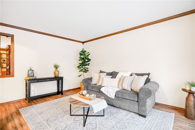 7567 Roselake Drive, Dayton, OH 45414