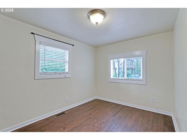 4438 Ne 90TH Ave, Portland, OR 97220