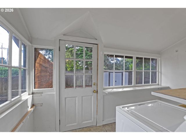 4438 Ne 90TH Ave, Portland, OR 97220