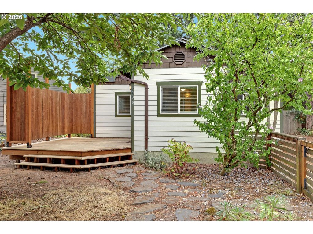 4438 Ne 90TH Ave, Portland, OR 97220