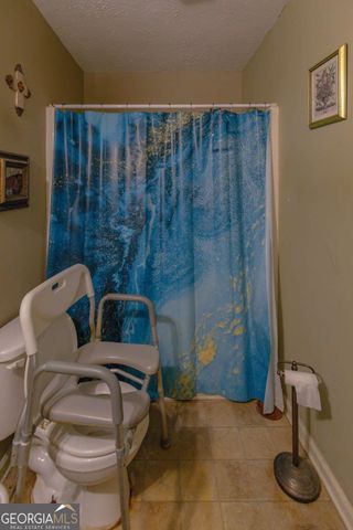 16 Huntcliff Drive, Cartersville, GA 30121