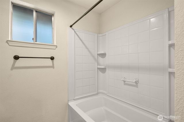 3915 38th Avenue NW, Gig Harbor, WA 98335