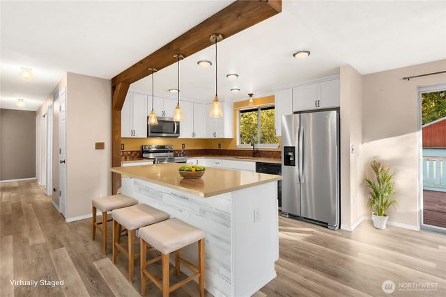 3915 38th Avenue NW, Gig Harbor, WA 98335