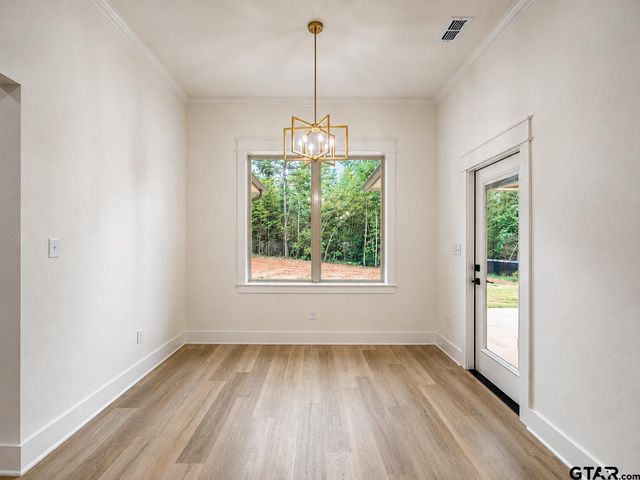19421 Cedarpark Pl, Lindale, TX 75771