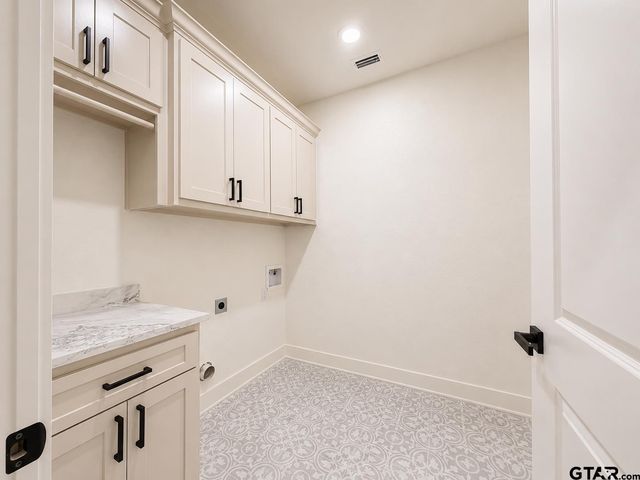 19421 Cedarpark Pl, Lindale, TX 75771