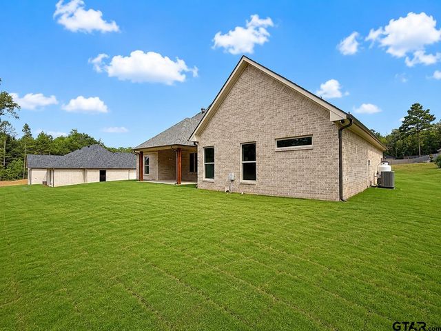 19421 Cedarpark Pl, Lindale, TX 75771