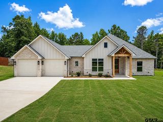 19421 Cedarpark Pl, Lindale, TX 75771