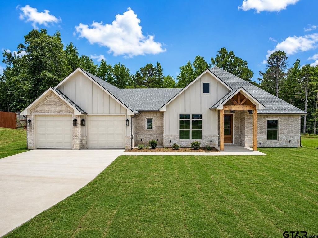 19421 Cedarpark Pl, Lindale, TX 75771