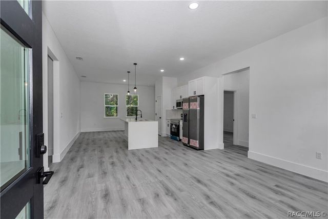 219 E Caldwell Drive, Dunnellon, FL 34434