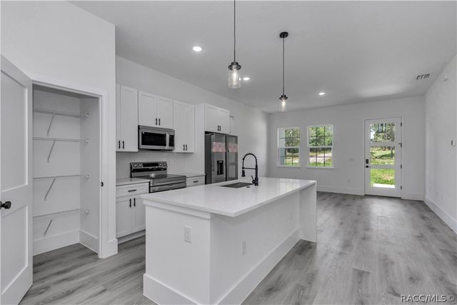219 E Caldwell Drive, Dunnellon, FL 34434