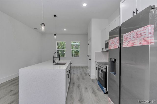 219 E Caldwell Drive, Dunnellon, FL 34434