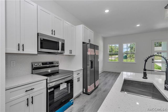 219 E Caldwell Drive, Dunnellon, FL 34434