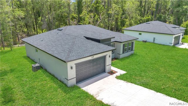 219 E Caldwell Drive, Dunnellon, FL 34434
