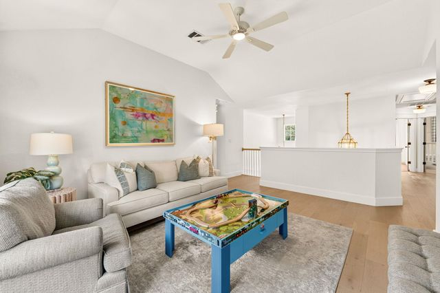 12816 Majestic Oaks DR, Austin, TX 78732