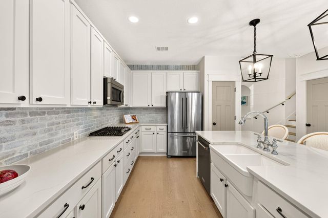 12816 Majestic Oaks DR, Austin, TX 78732