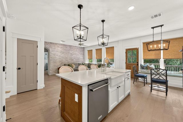 12816 Majestic Oaks DR, Austin, TX 78732