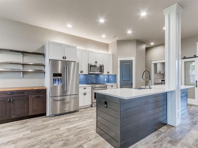 2312 NE 4th Street, Moore, OK 73160