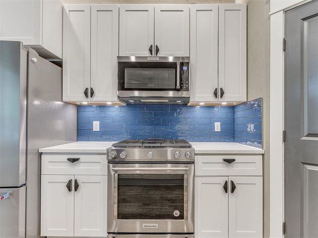 2312 NE 4th Street, Moore, OK 73160