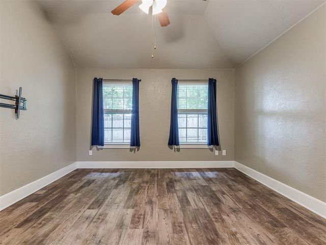 2312 NE 4th Street, Moore, OK 73160