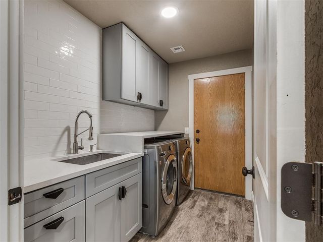 2312 NE 4th Street, Moore, OK 73160