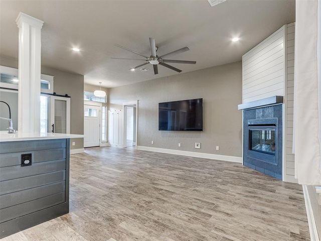 2312 NE 4th Street, Moore, OK 73160