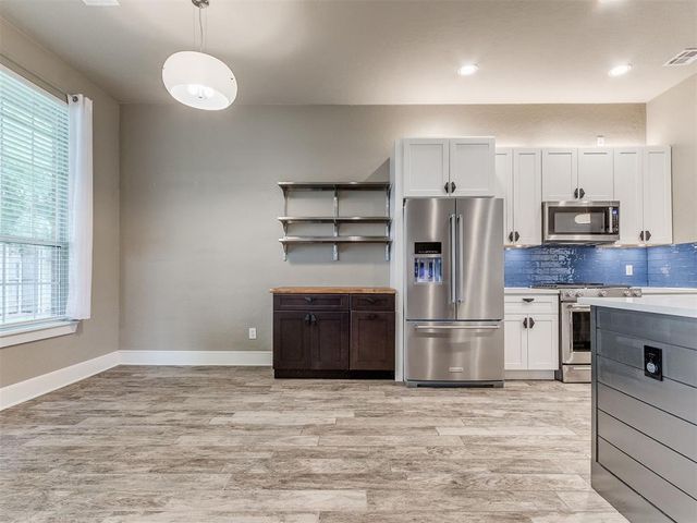 2312 NE 4th Street, Moore, OK 73160