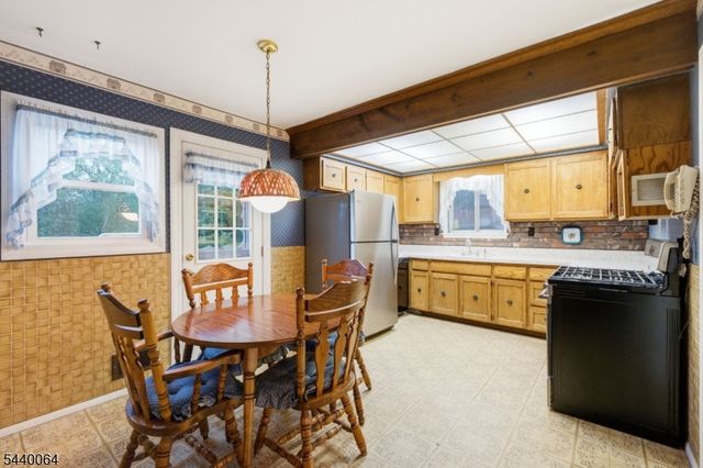 13 Ledgewood Rd, Mount Olive Twp., NJ 07836