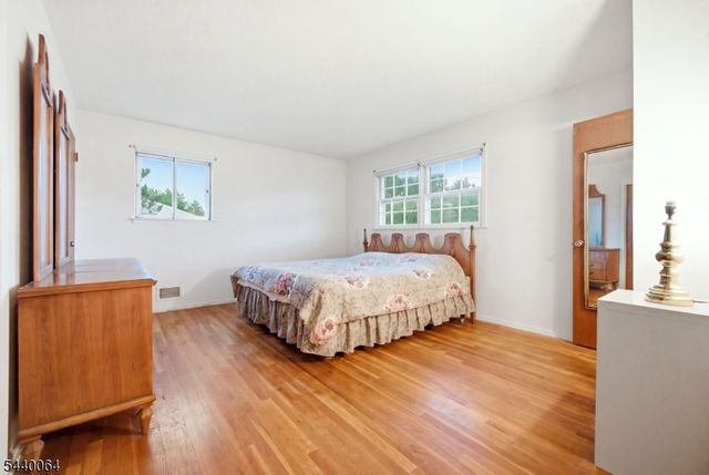13 Ledgewood Rd, Mount Olive Twp., NJ 07836